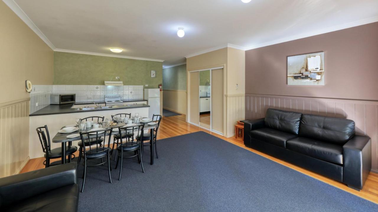 Bridges On Meninya Motel & Apartments Moama Exterior foto