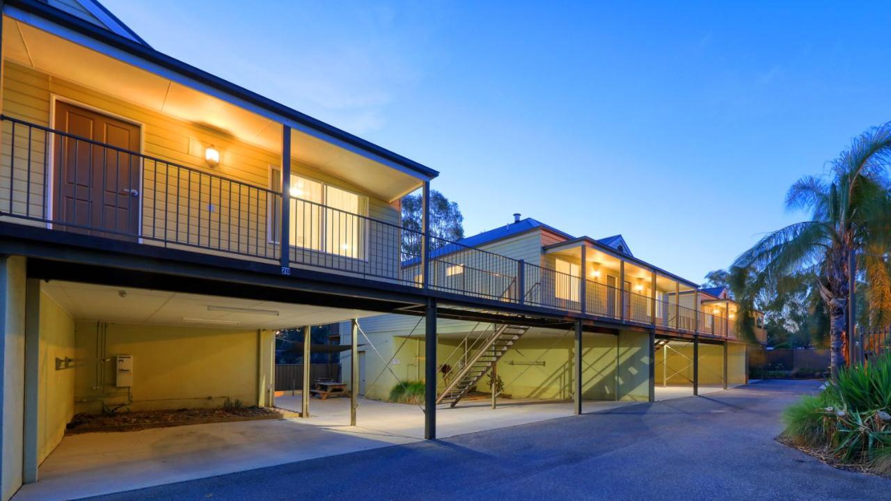 Bridges On Meninya Motel & Apartments Moama Exterior foto