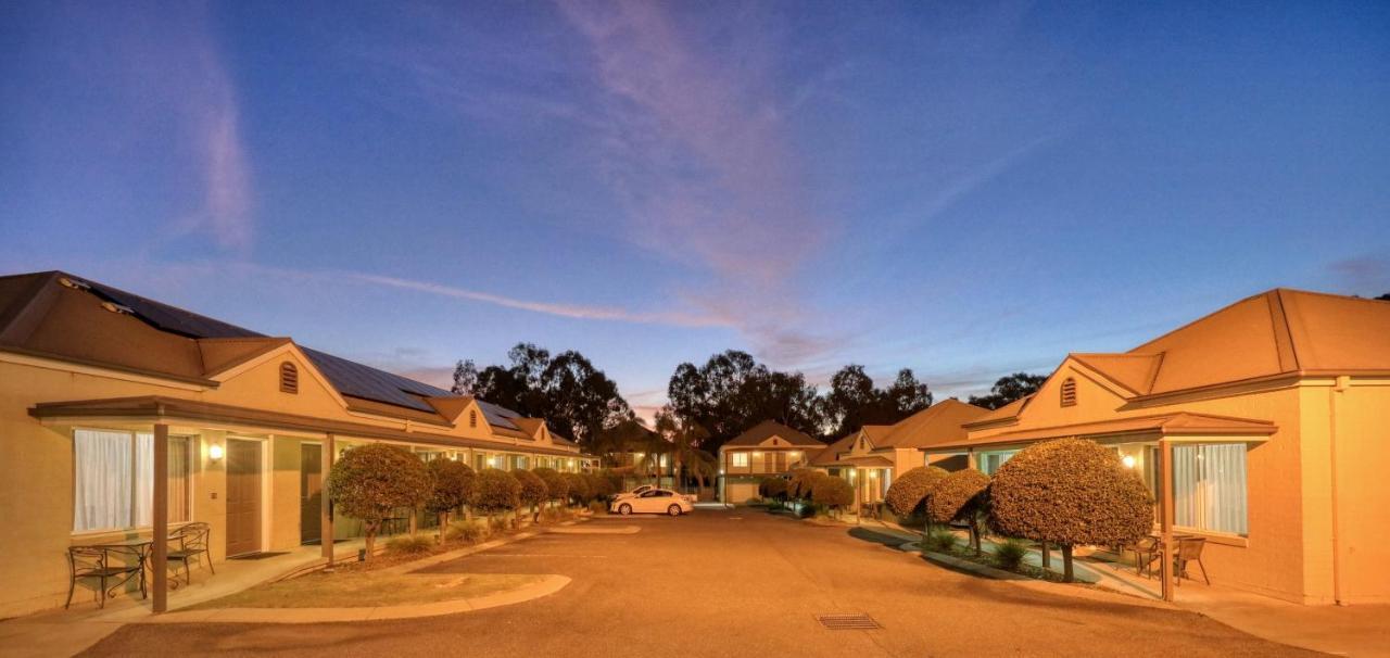 Bridges On Meninya Motel & Apartments Moama Exterior foto